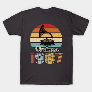 Vintage 1987 | 33 Years Old Gifts Vintage Born In 1987 Retro 60th Birthday ,A Classic Gramophone Design T-Shirt